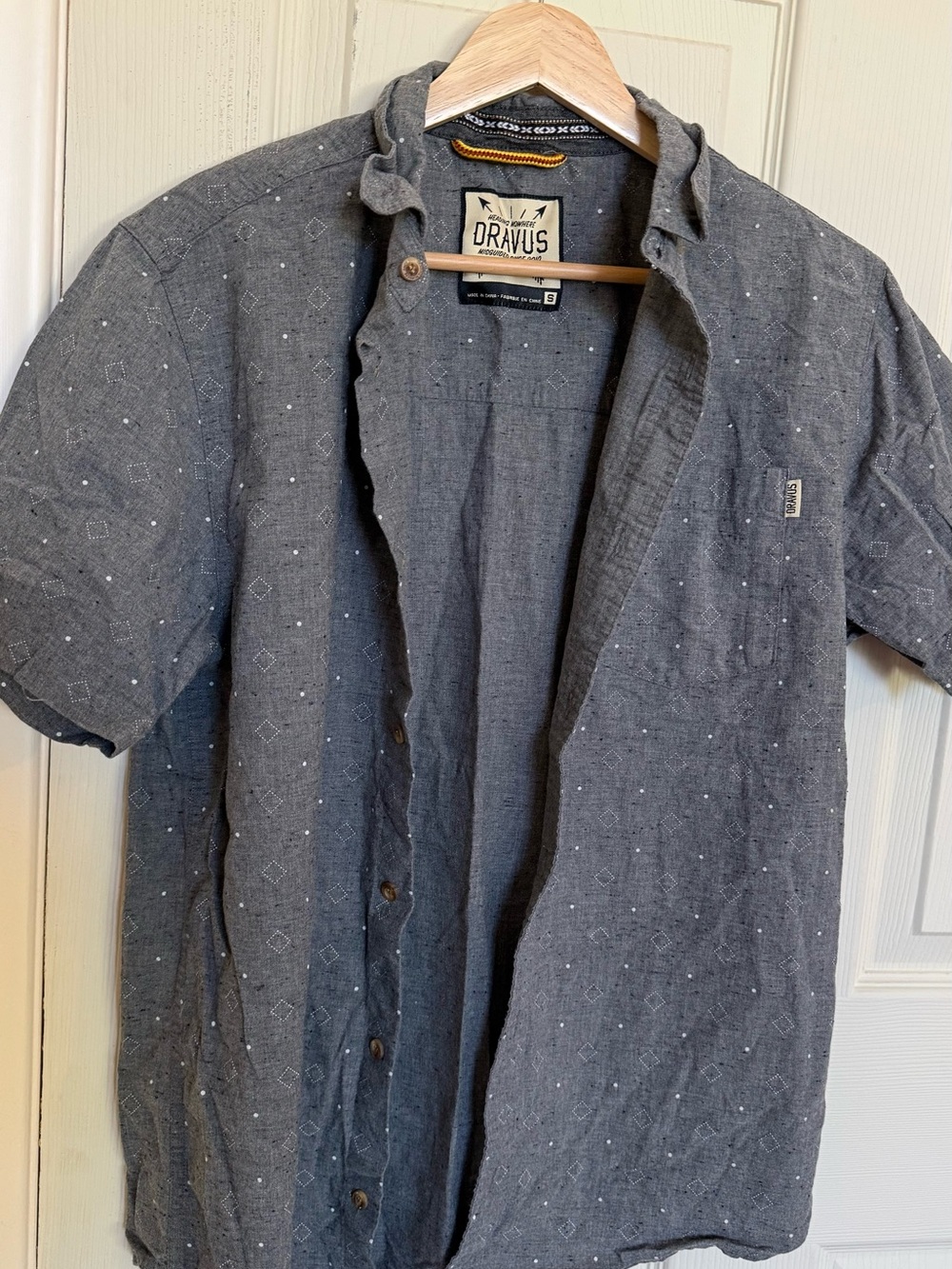 Dravus Short-Sleeve Button-Up Shirt in Charcoal